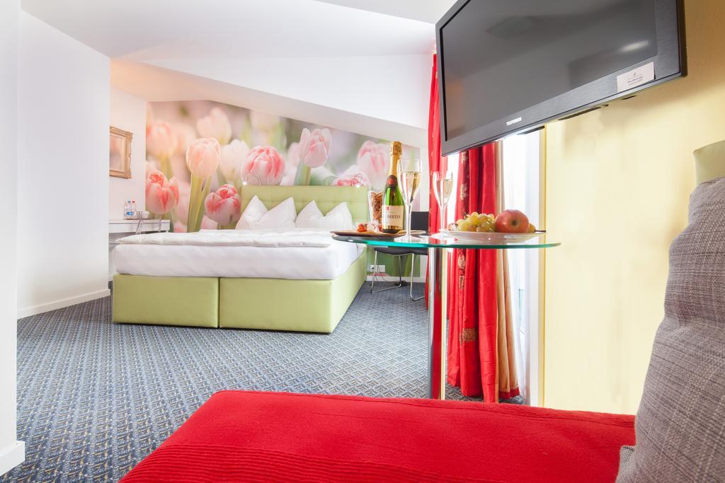 Hotel Ambassador 졸로투른 외부 사진